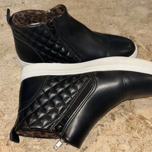 Steve Madden Booties